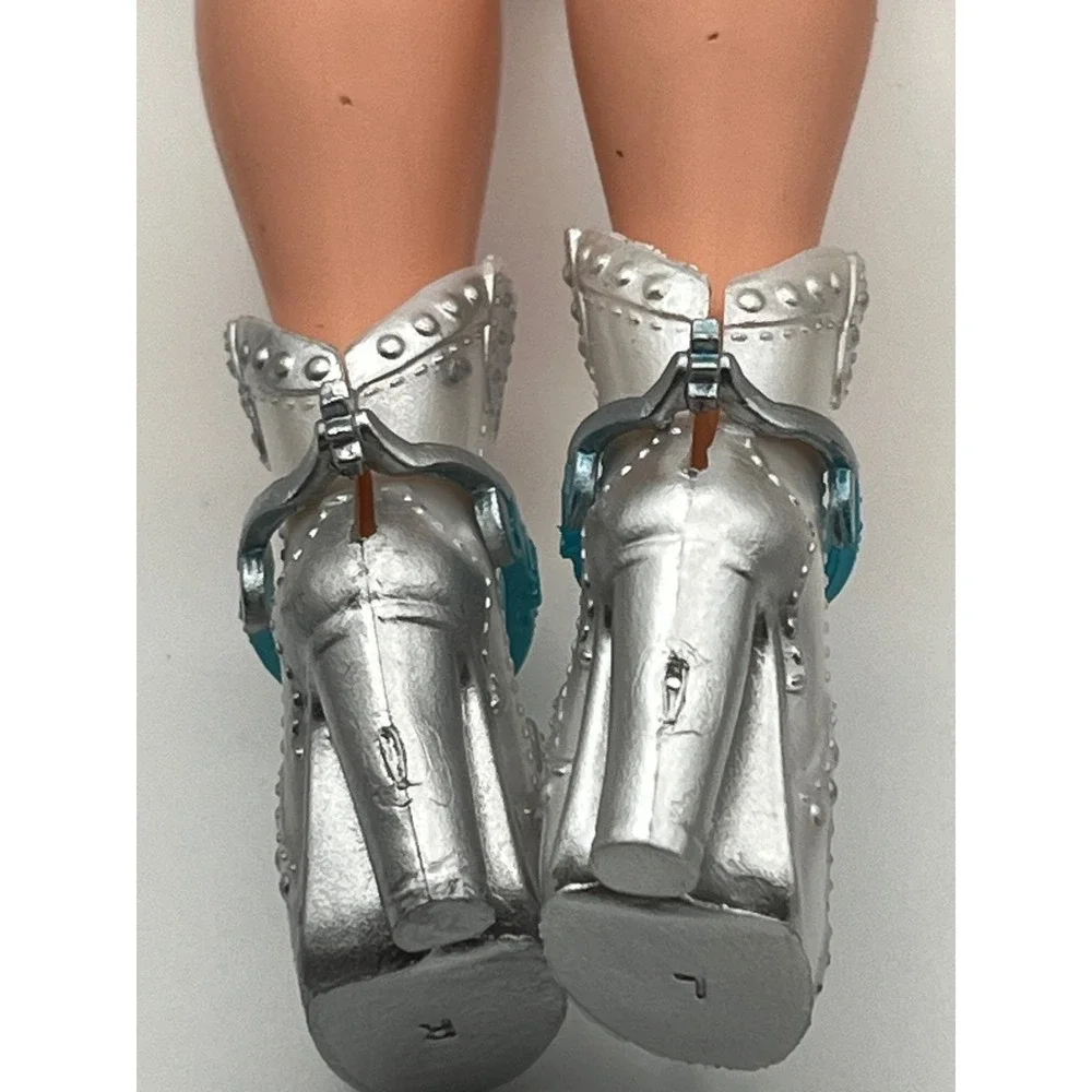 LOL Surprise OMG Remix Lonestar Doll Purple Gingham Country Western Silver Boots